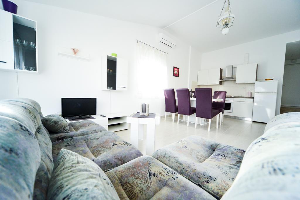 Apartments Valentina Petrčane Zewnętrze zdjęcie
