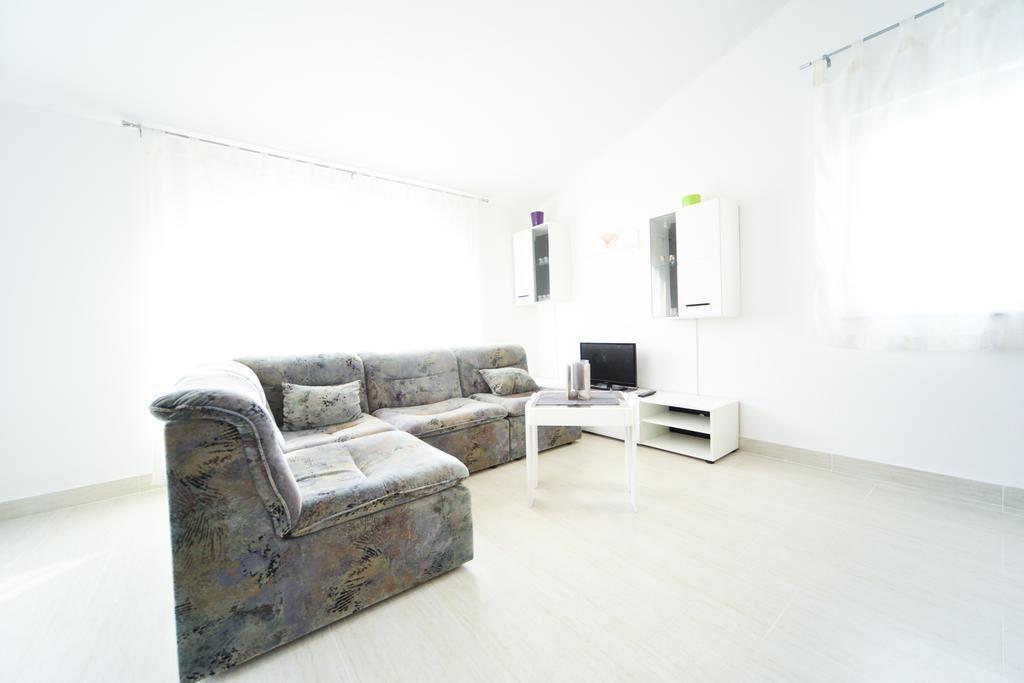 Apartments Valentina Petrčane Zewnętrze zdjęcie
