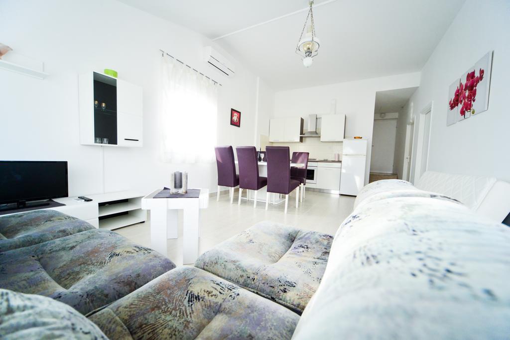 Apartments Valentina Petrčane Zewnętrze zdjęcie