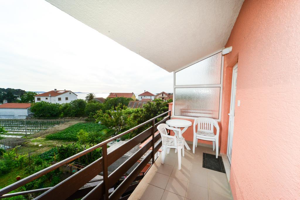 Apartments Valentina Petrčane Zewnętrze zdjęcie