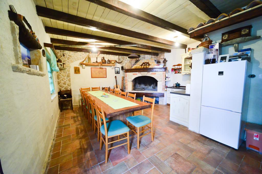 Apartments Valentina Petrčane Zewnętrze zdjęcie