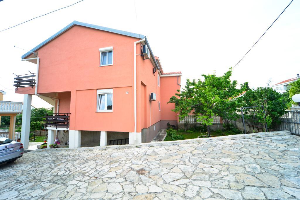 Apartments Valentina Petrčane Zewnętrze zdjęcie