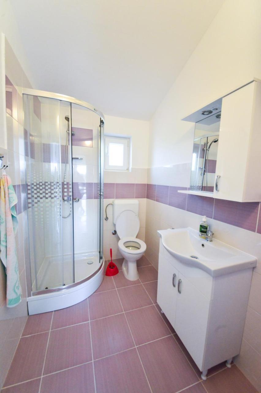 Apartments Valentina Petrčane Zewnętrze zdjęcie